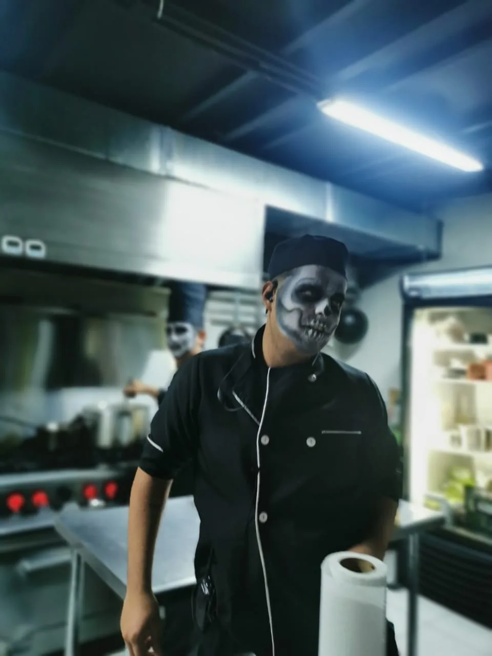 Foto del evento de body paint de Ketsaltik en el restaurante Élite Paseo Gastronómico 13